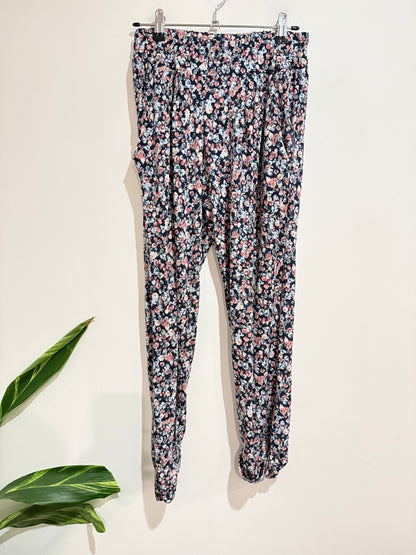 Brand Unknown Relaxed-fit Jogger Pants Size Waist 66cm