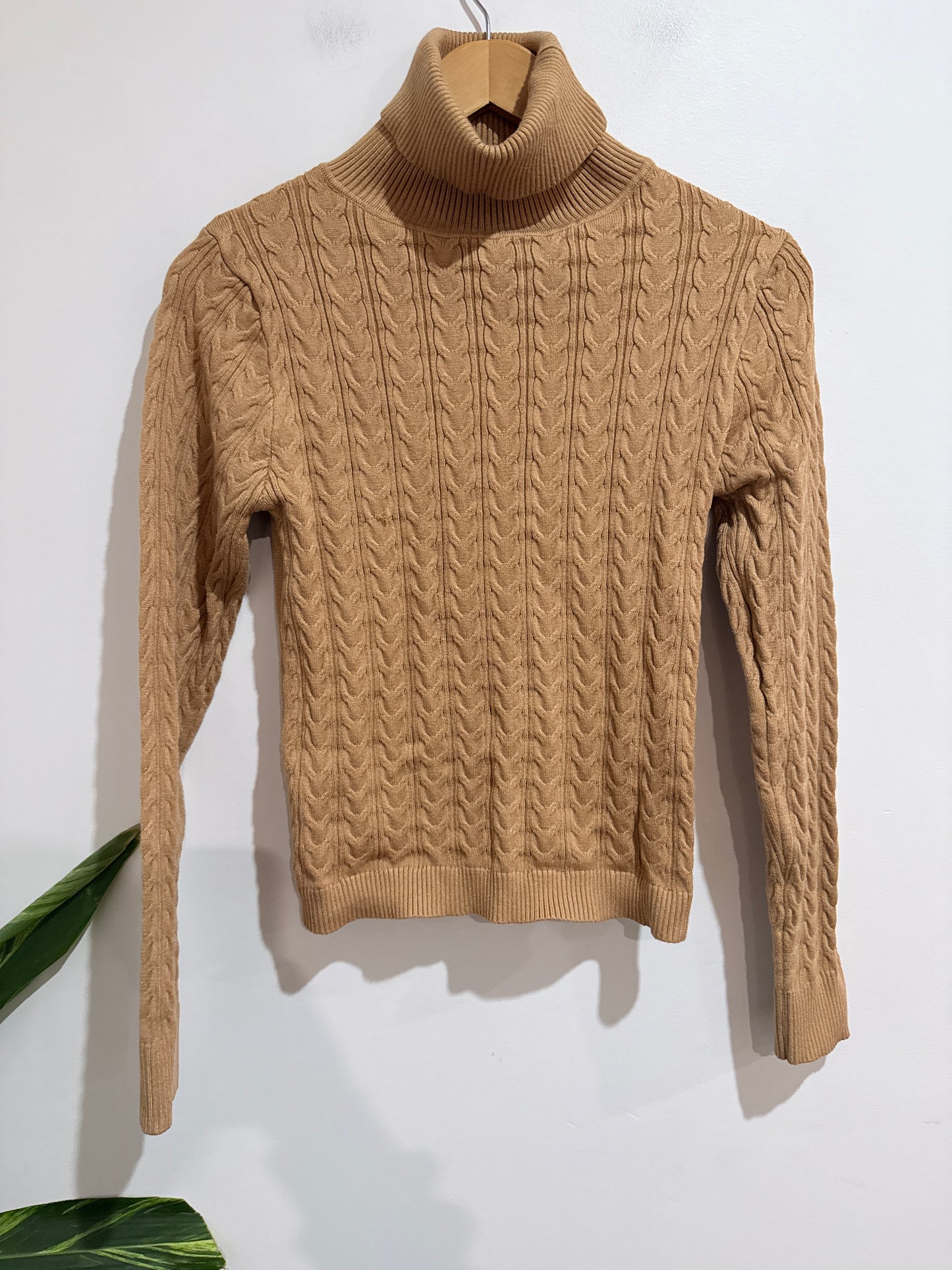 Mirrou Cable-knit Turtleneck Sweater Size M