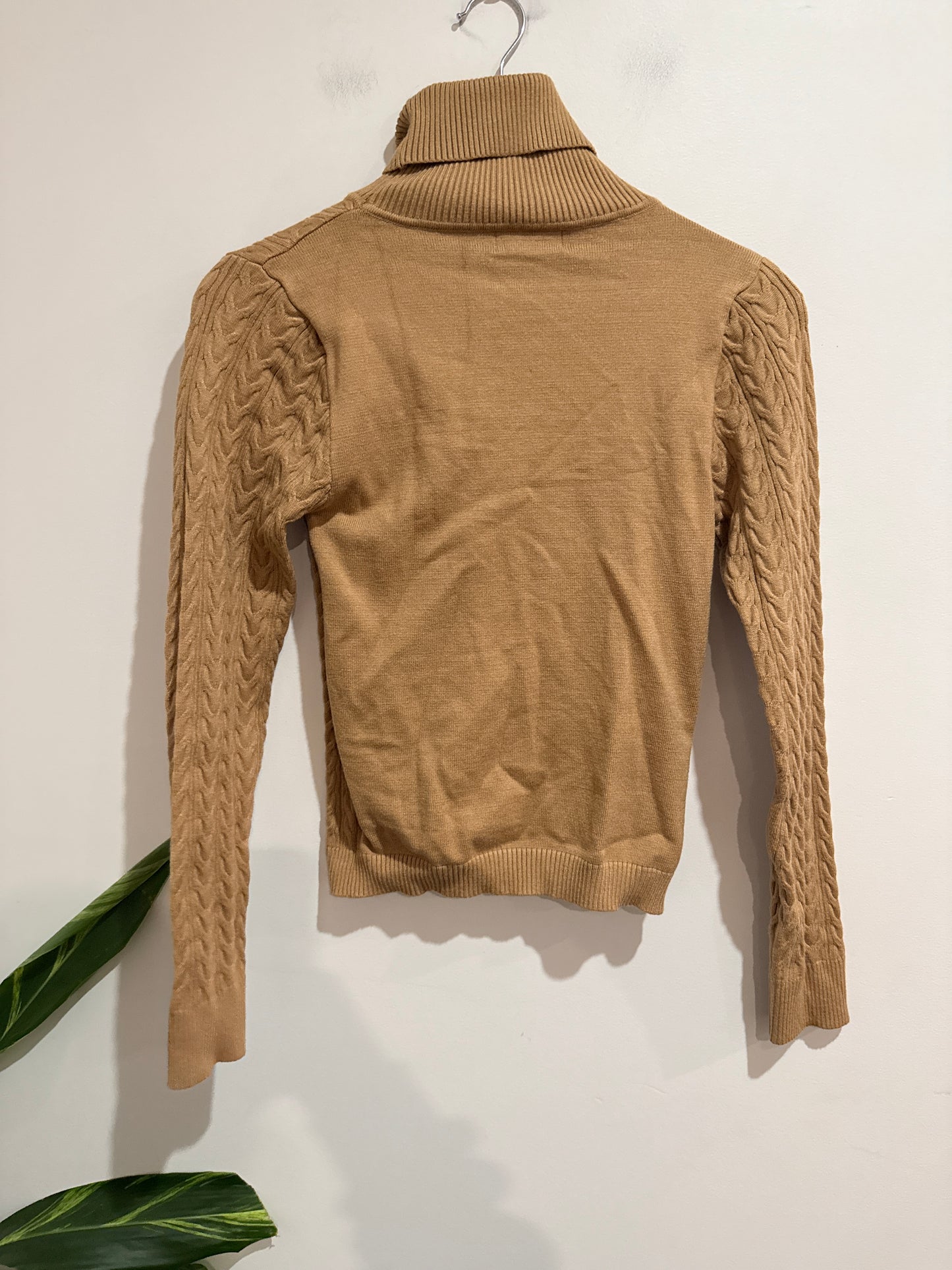 Mirrou Cable-knit Turtleneck Sweater Size M