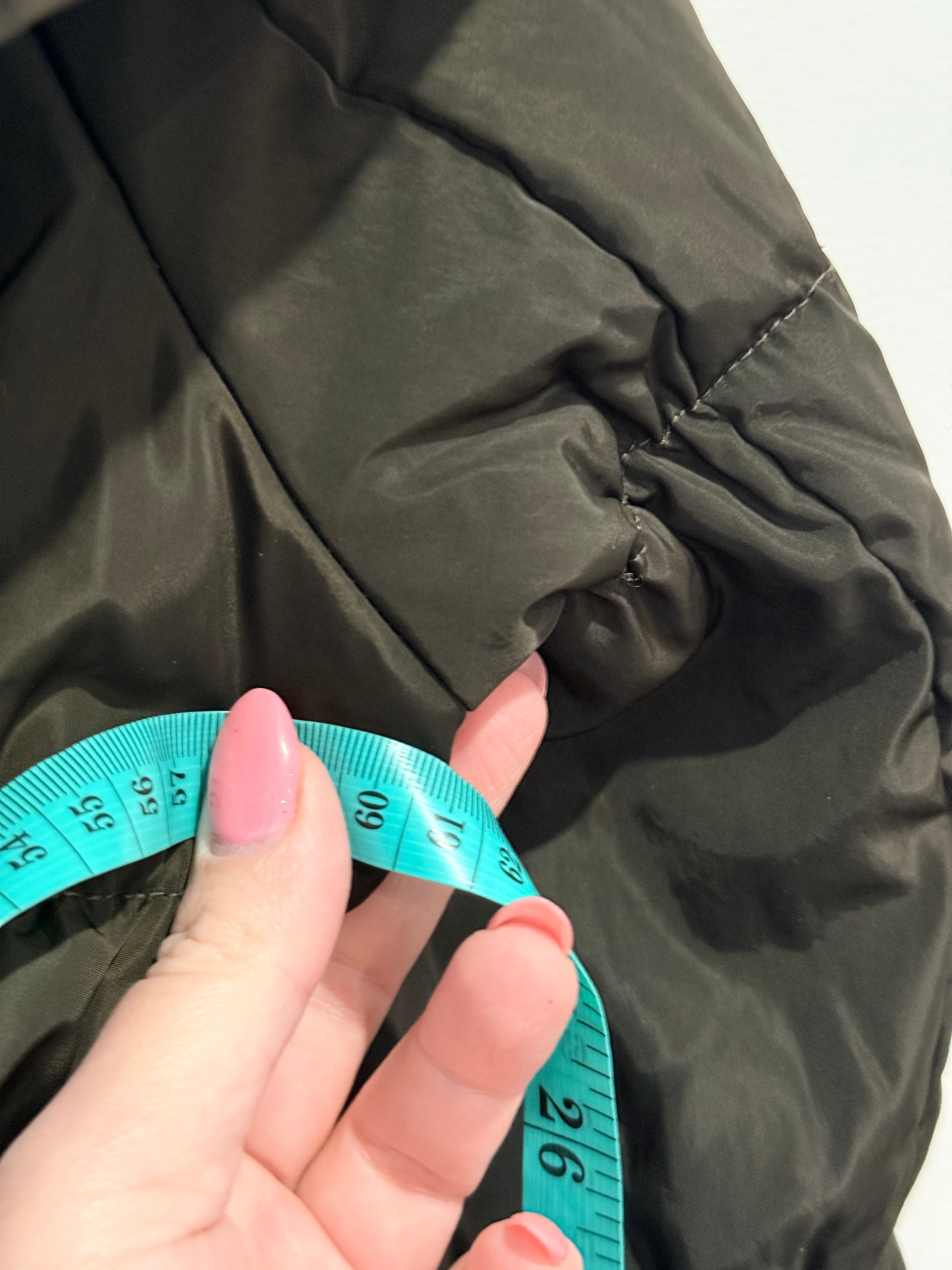 Viva La Gloria Puffer Coat Size 58 | U/Arm to U/Arm 61cm