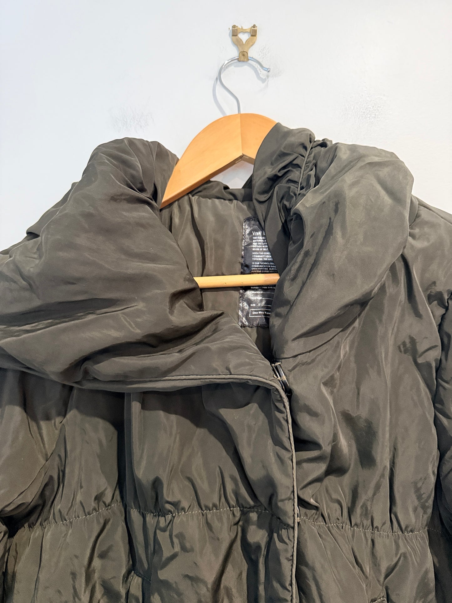 Viva La Gloria Puffer Coat Size 58 | U/Arm to U/Arm 61cm