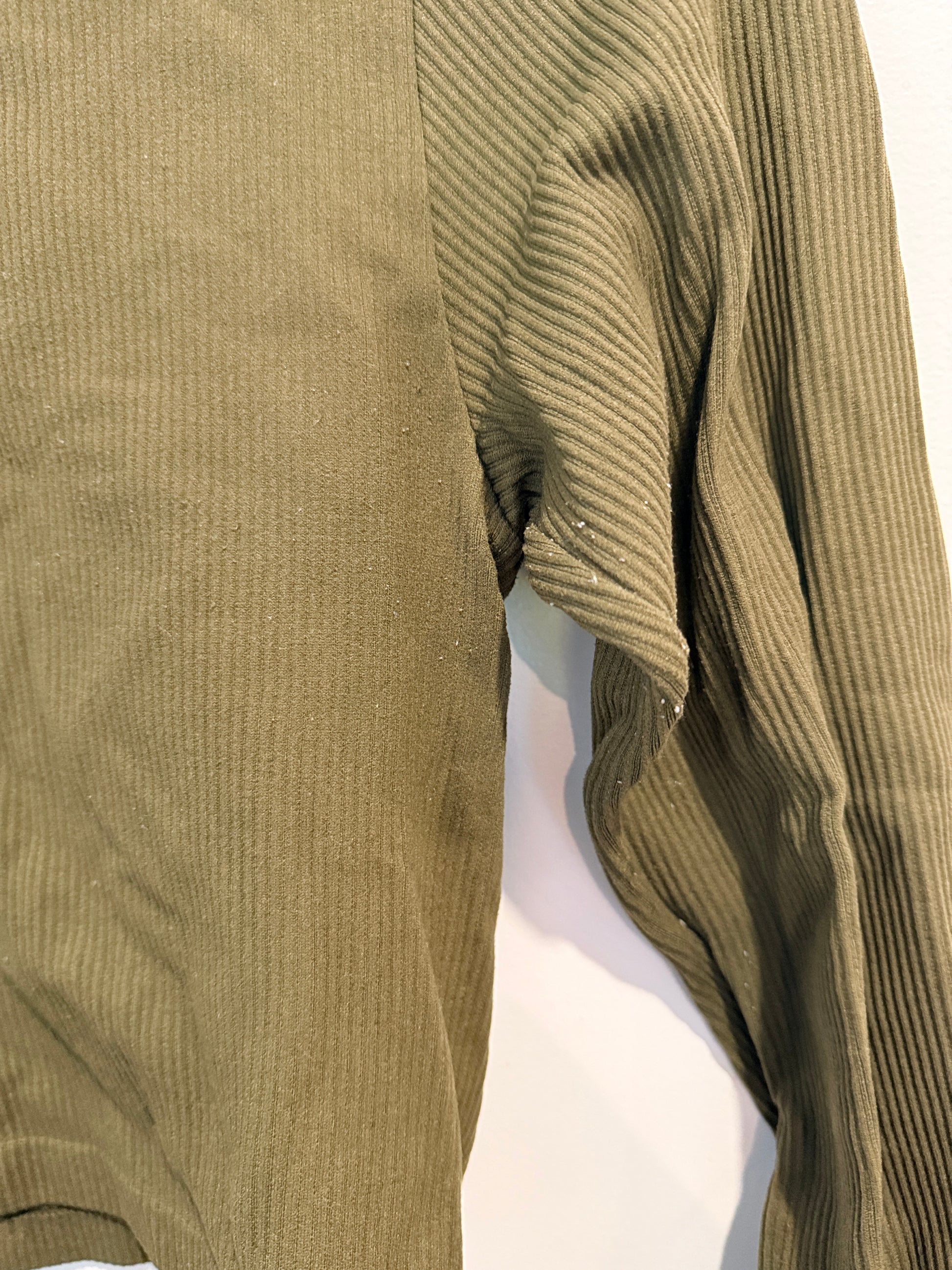 Elite Long-sleeve Crop Top Size XL | U/Arm to U/Arm 35cm