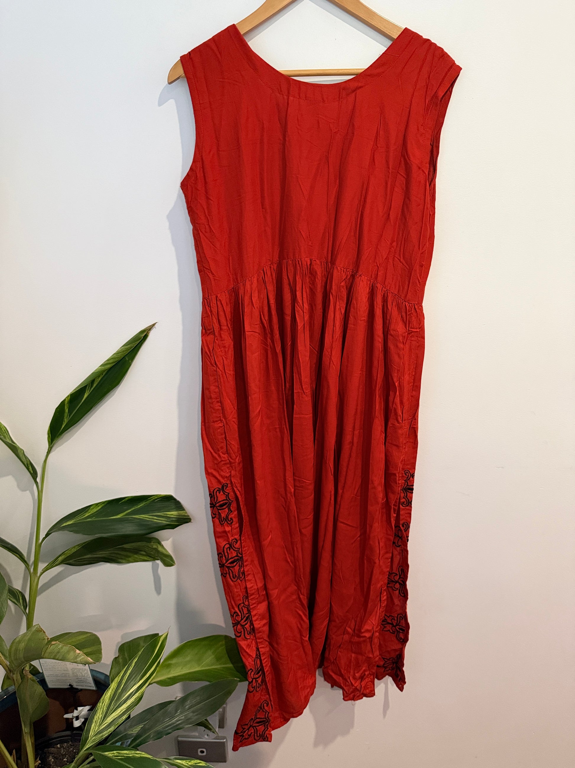 Sleeveless Midi Dress Size XXL | U/Arm to U/Arm 52cm