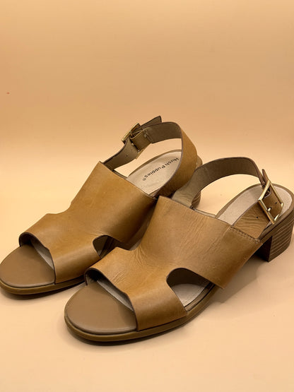 Hush Puppies Leather Slingback Sandals Size 9