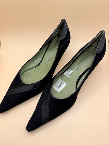 Rebecca Sanver Black Suede Kitten Heel Shoes Size 40