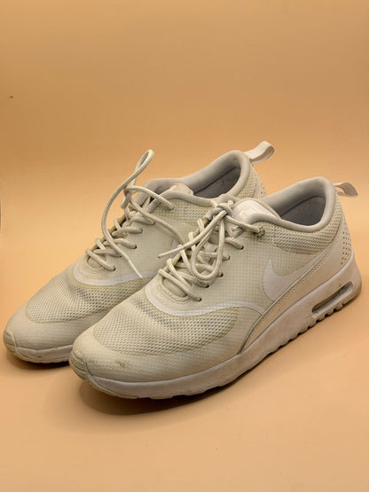 Nike Thea White Sneakers - 25cm insole
