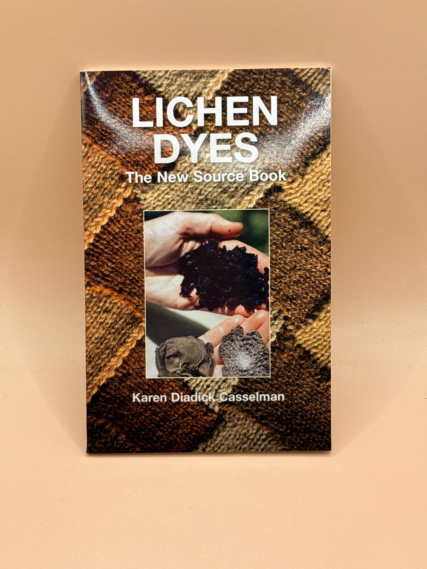 Lichen Dyes: The New Source Book by Karen Diadick Casselman