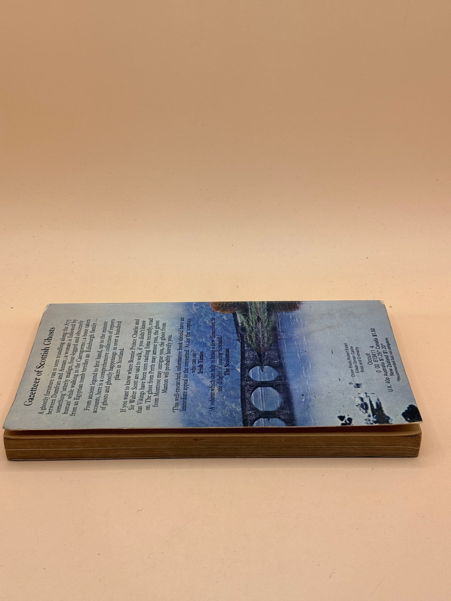 Gazetteer of Scottish Ghosts by Peter Underwood