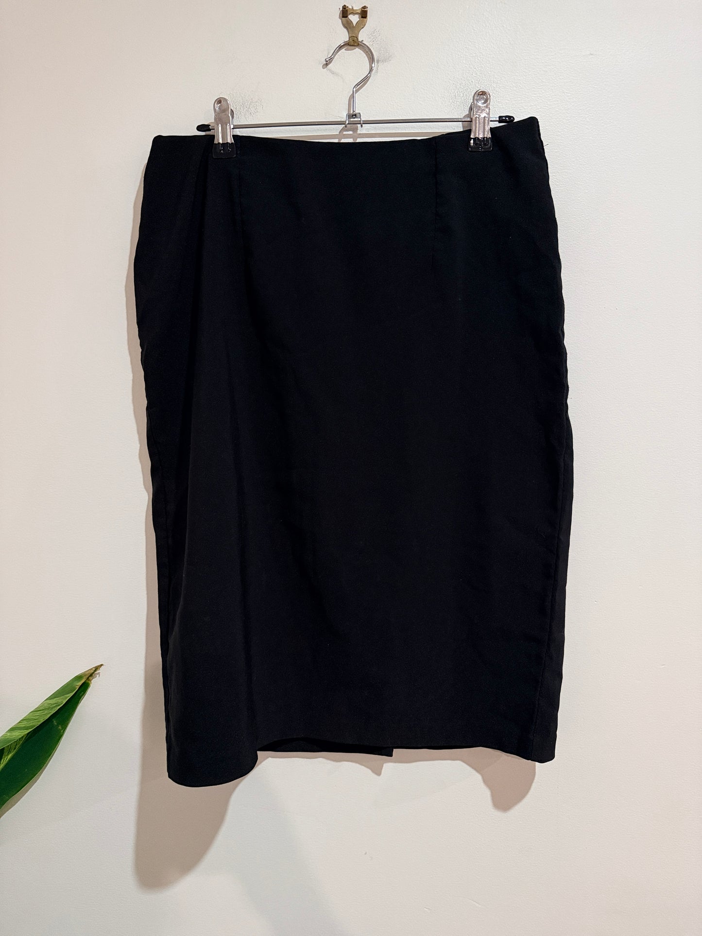 Maya Pencil Skirt Size 14