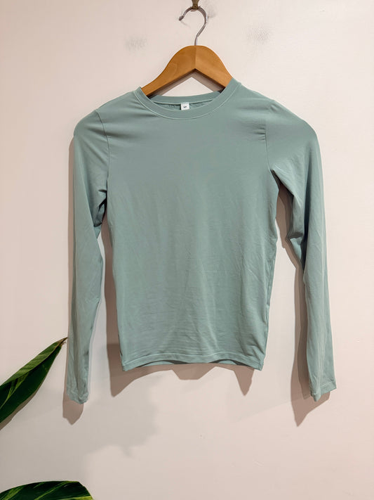 Cotton:on Body Long-sleeve Shirt Size S/P