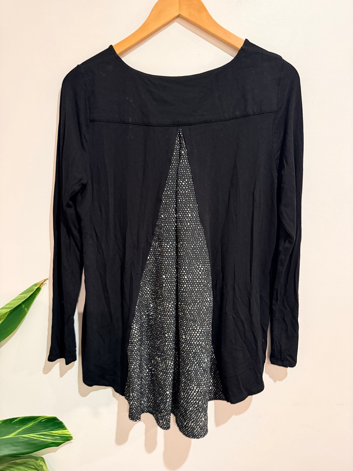 Jacqui.e Layered Long-sleeve Top Size M