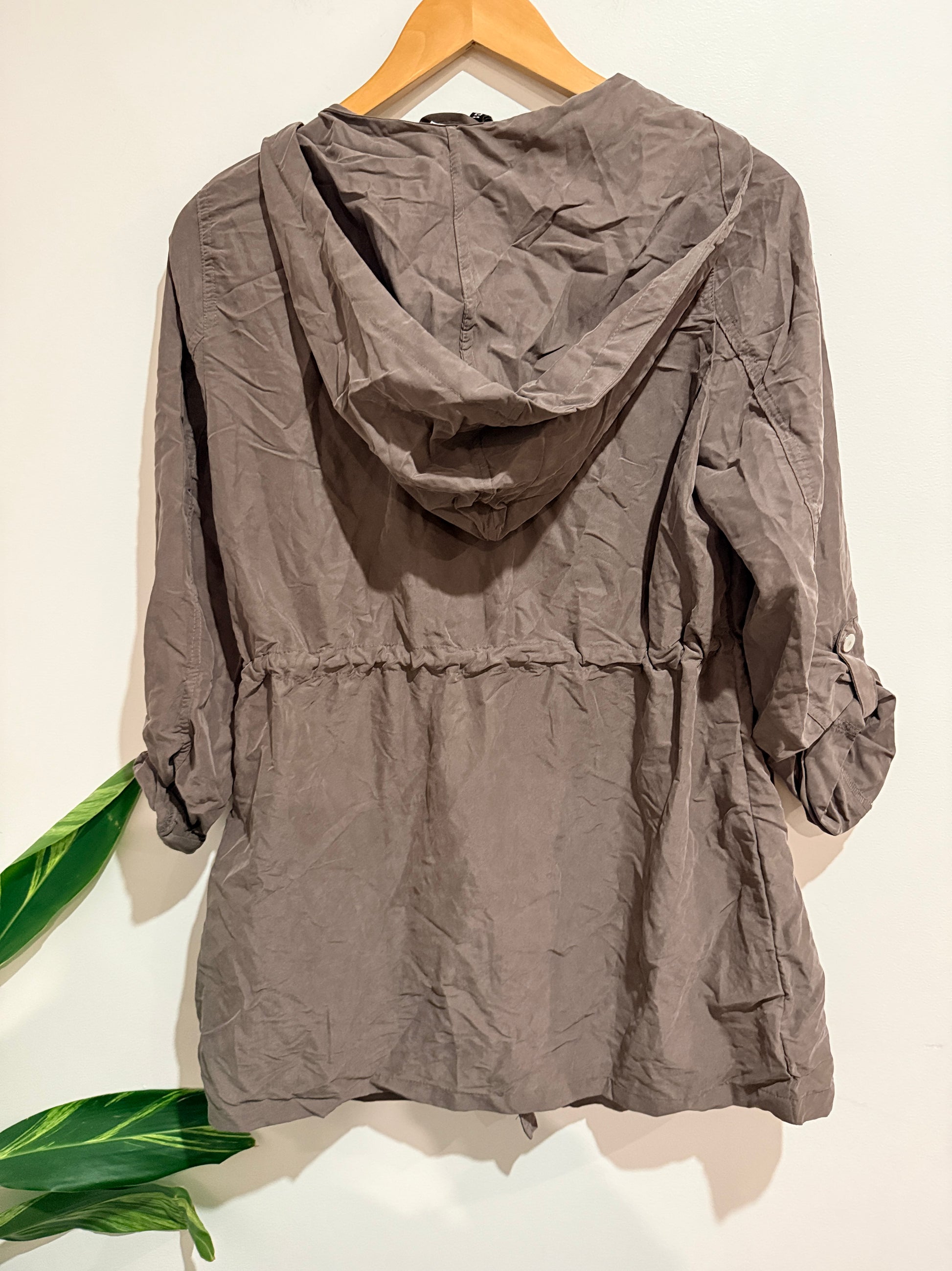 H & M Divided Lightweight Parka Jacket Size 38