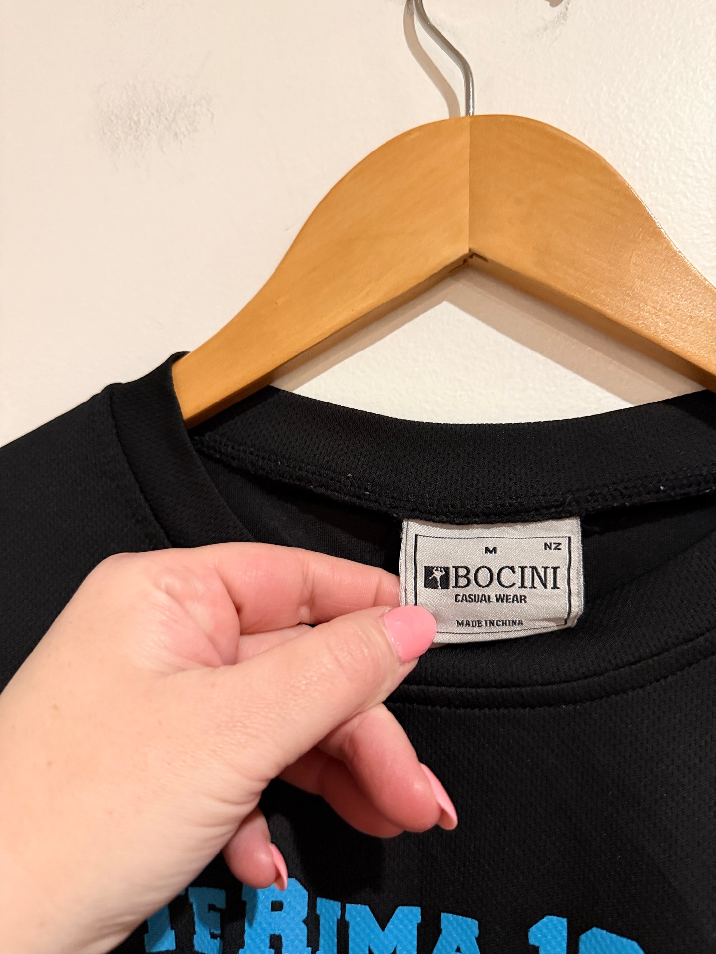 Bocini Graphic T-shirt Size M