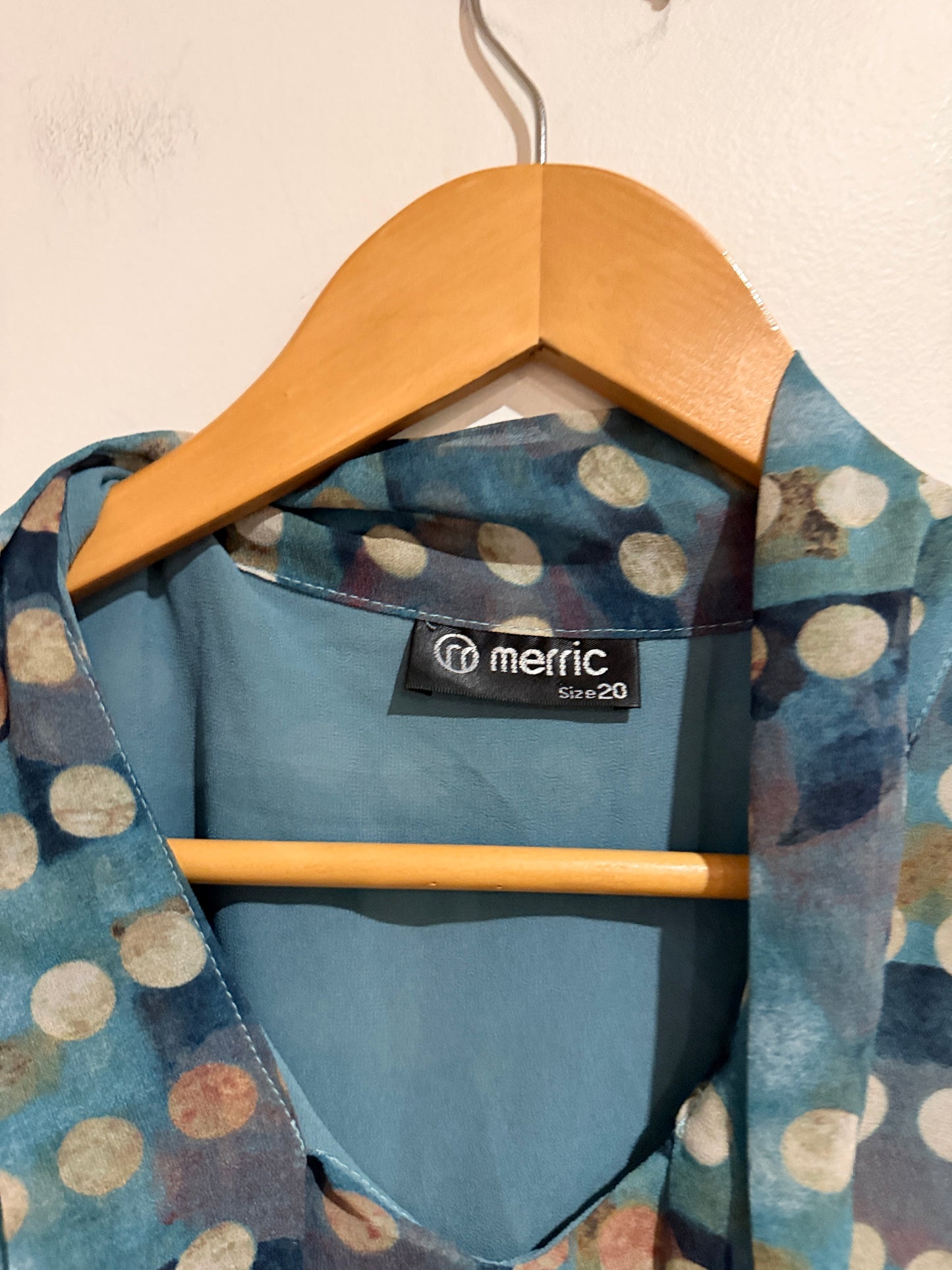Merric Long-sleeved Sheer Shirt Size 20