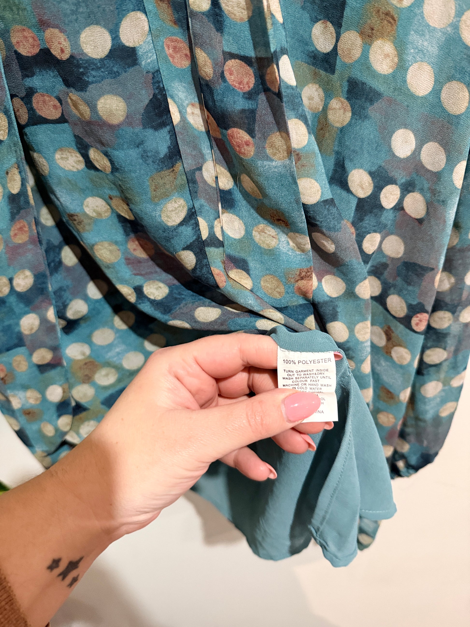 Merric Long-sleeved Sheer Shirt Size 20