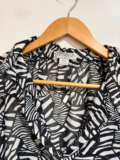 Cotton:on Abstract Print Cold-shoulder Shirt Size L