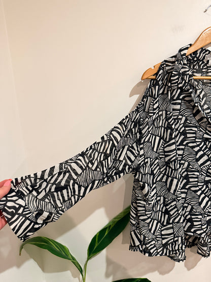 Cotton:on Abstract Print Cold-shoulder Shirt Size L