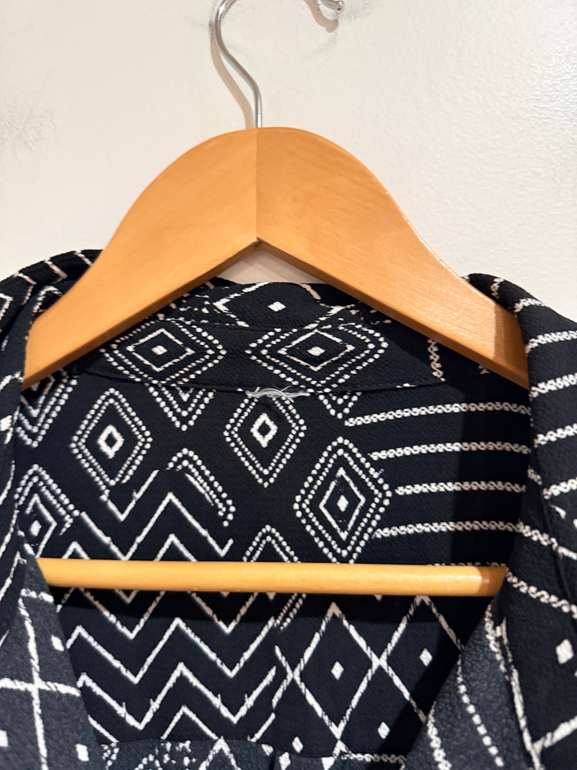 Brand Unknown Sleeveless Shirt Size U/Arm to U/Arm 61cm
