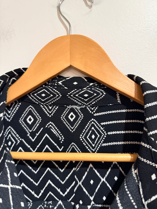 Brand Unknown Sleeveless Shirt Size U/Arm to U/Arm 61cm
