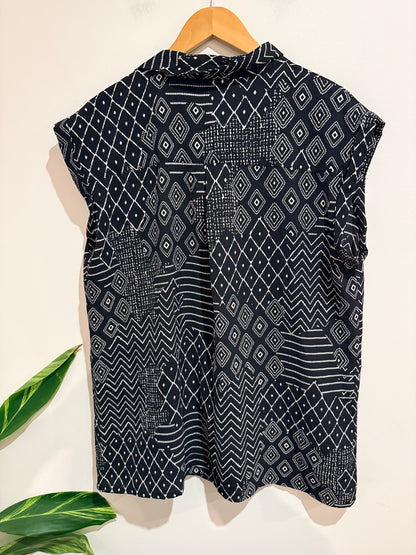 Brand Unknown Sleeveless Shirt Size U/Arm to U/Arm 61cm