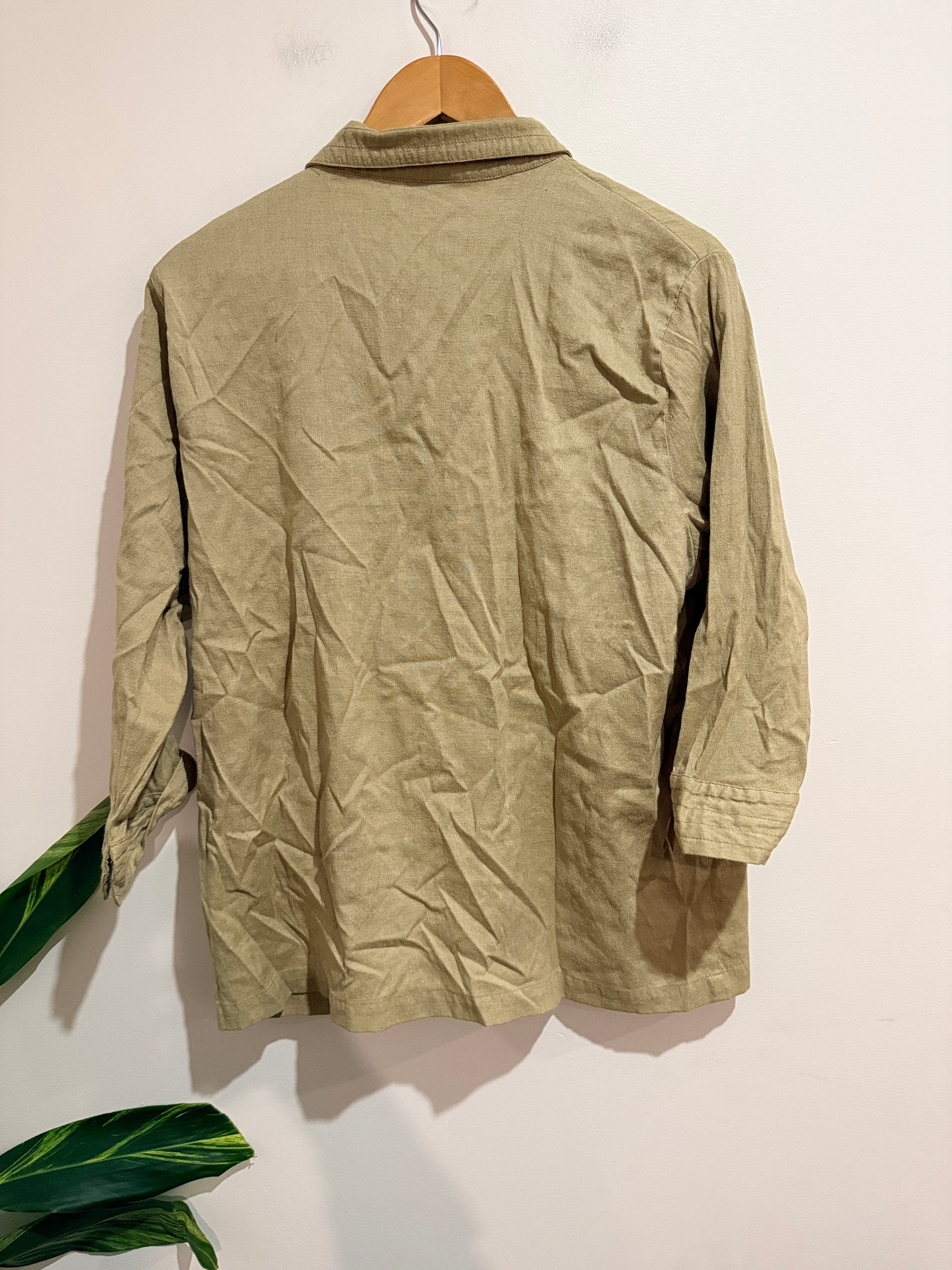 Concept Long-sleeve Button-down Shirt Size 20