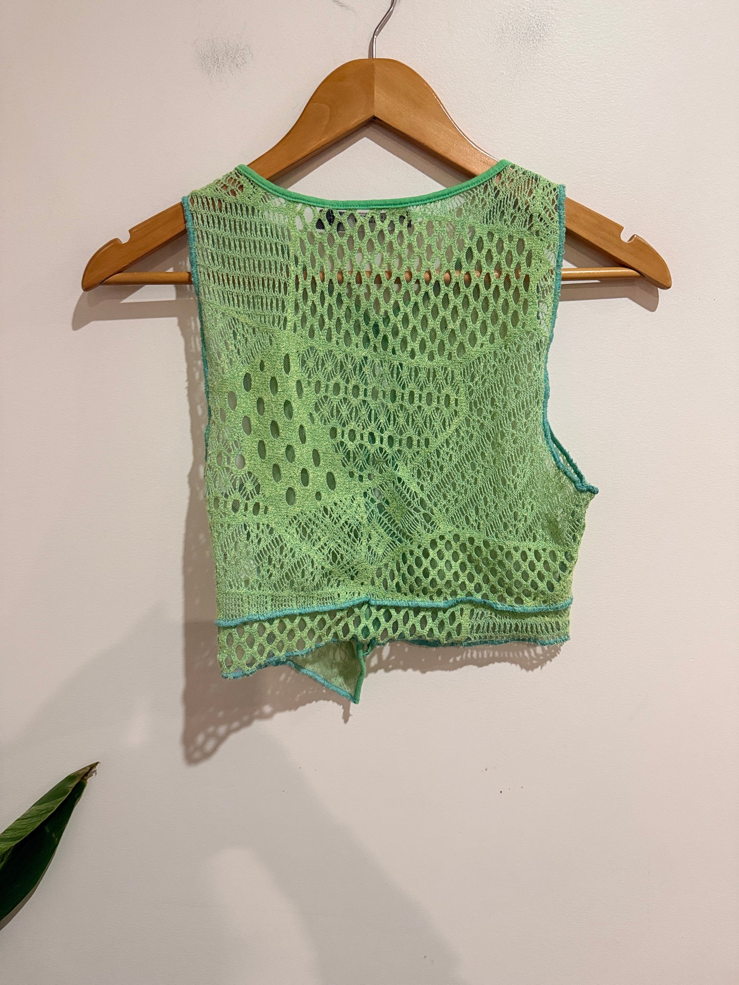 Jaded Crochet Knit Vest Size 10 | U/Arm to U/Arm 37cm