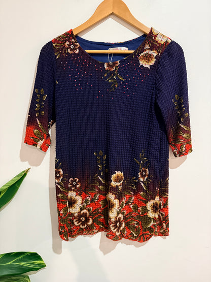 Yipinhui Floral Border Print Tunic Shirt Size U/Arm to U/Arm 42cm