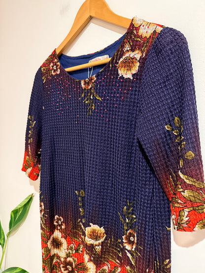 Yipinhui Floral Border Print Tunic Shirt Size U/Arm to U/Arm 42cm