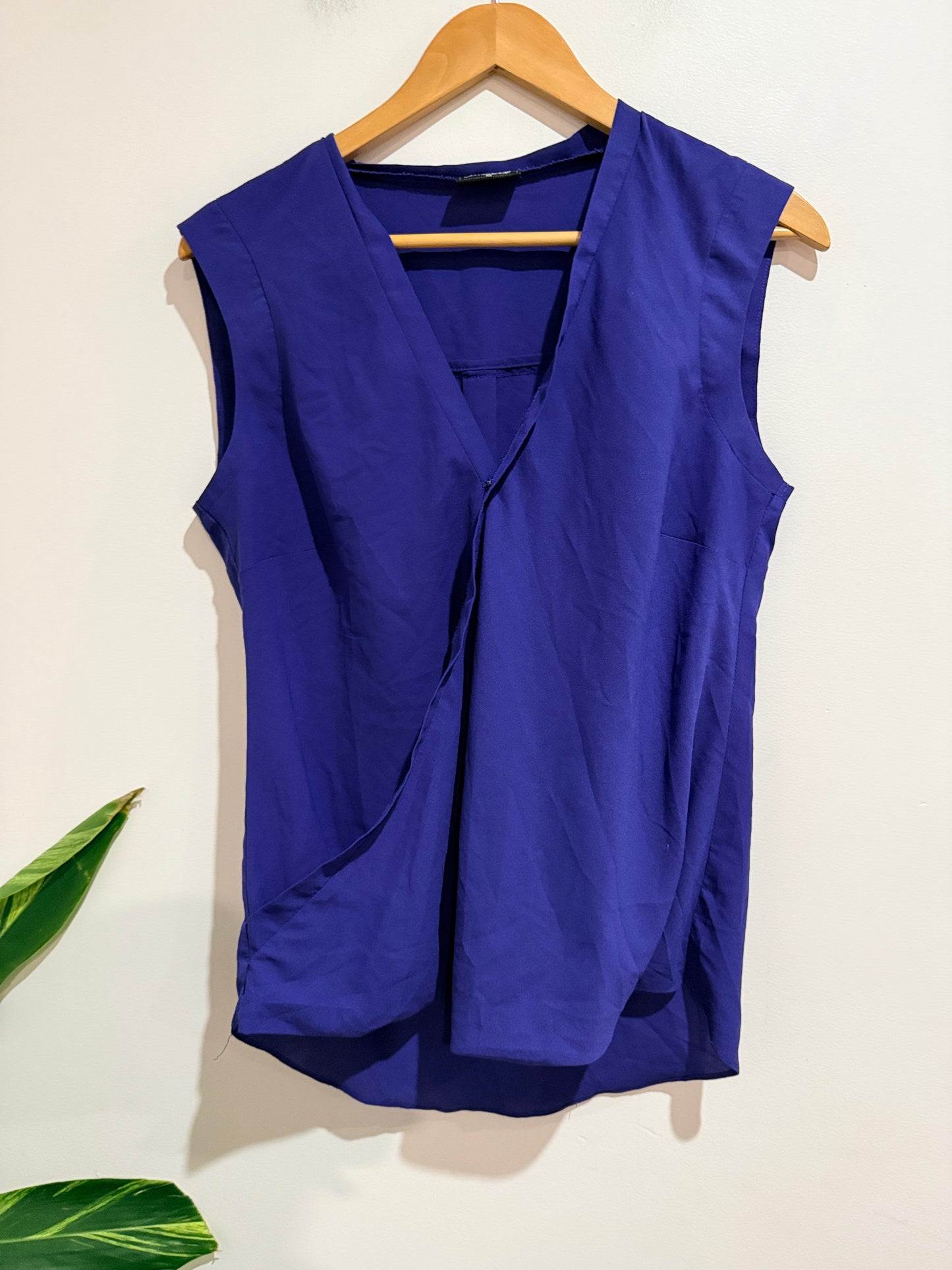 Jeanswest Sleeveless Wrap-style Shirt Size 10