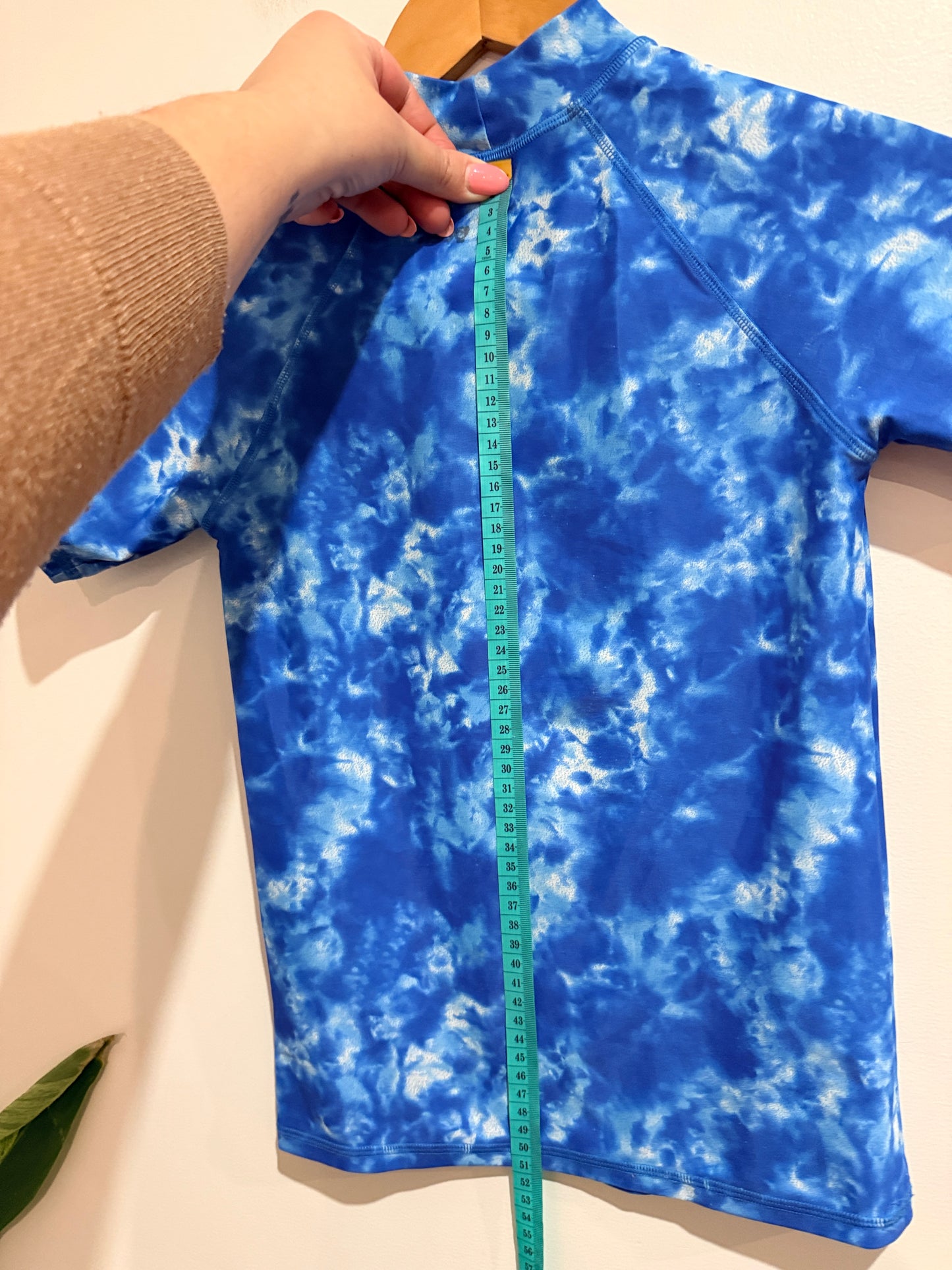 Kids Tie-dye Rashguard Size U/Arm to U/Arm 36cm | L-51cm
