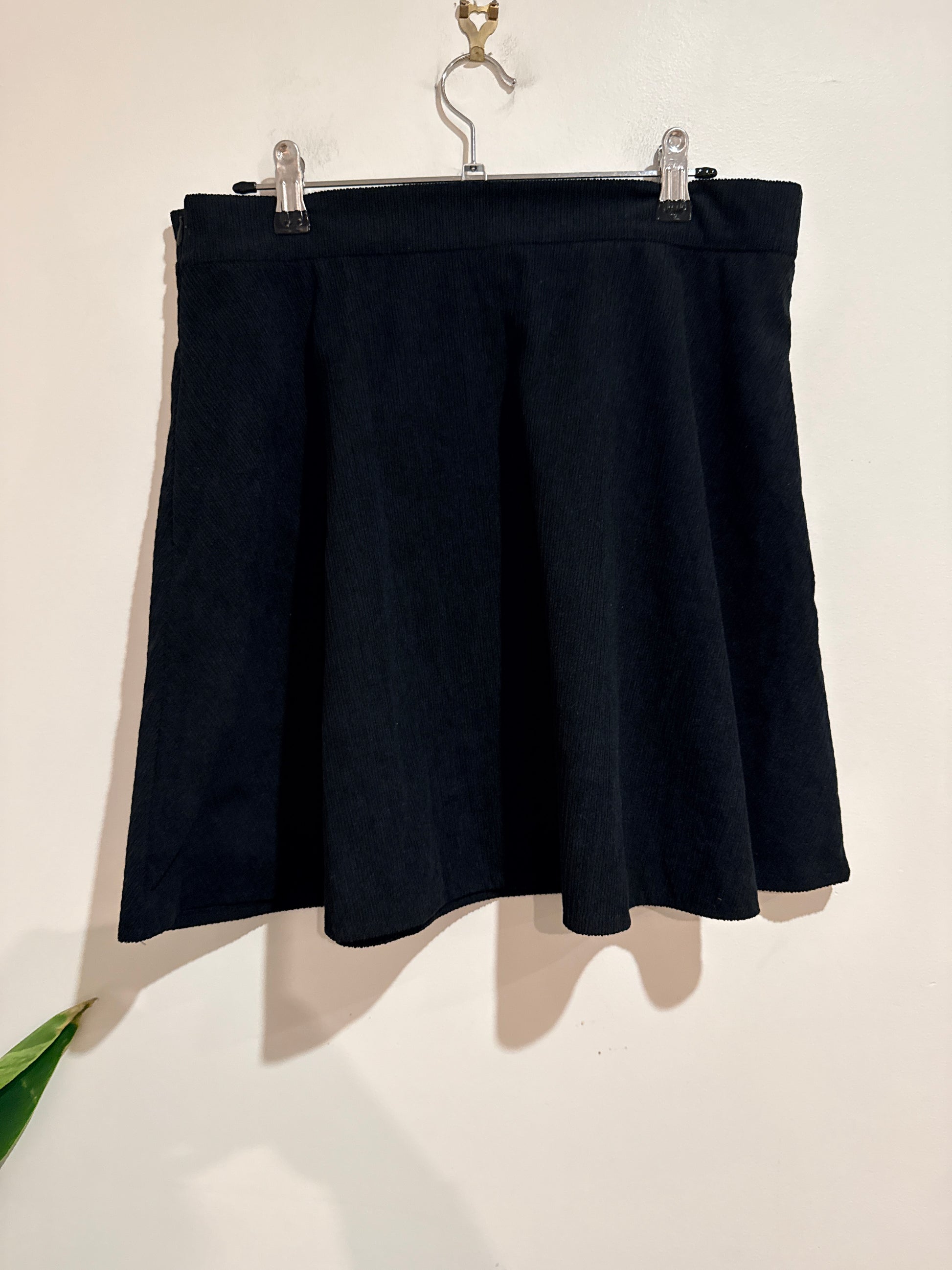 Shein A-line Mini Skirt Size L | Waist 80cm