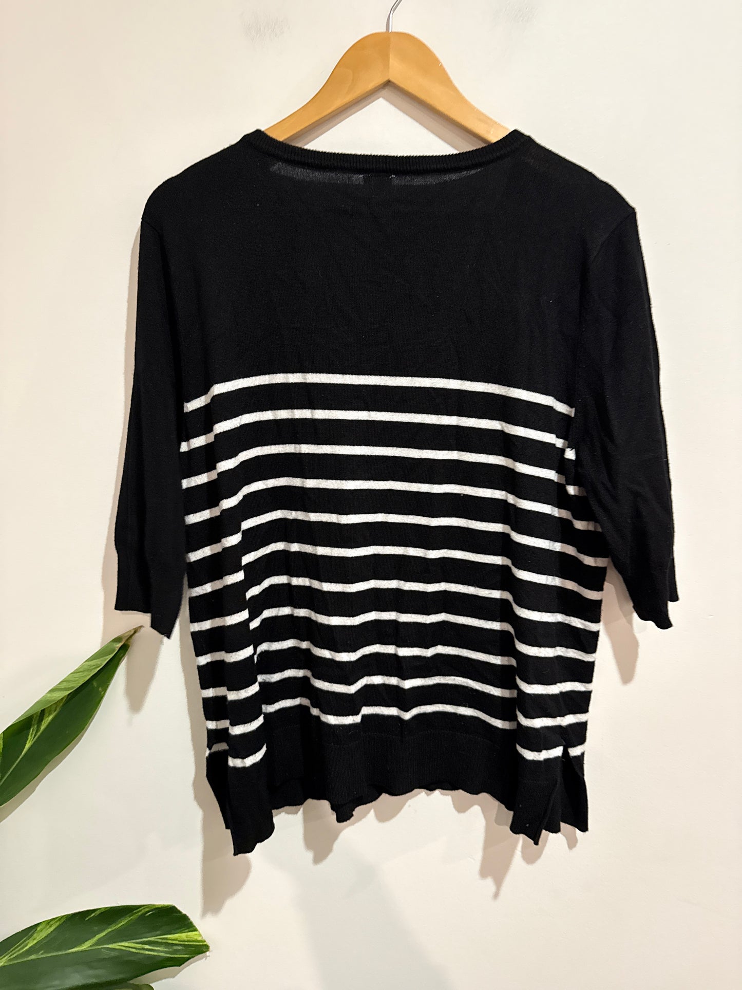 Now Fine-knit Longline Top Size 14-16