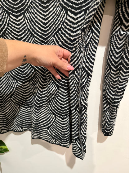 Bcbgeneration Wave Pattern Knit Sweater Size M