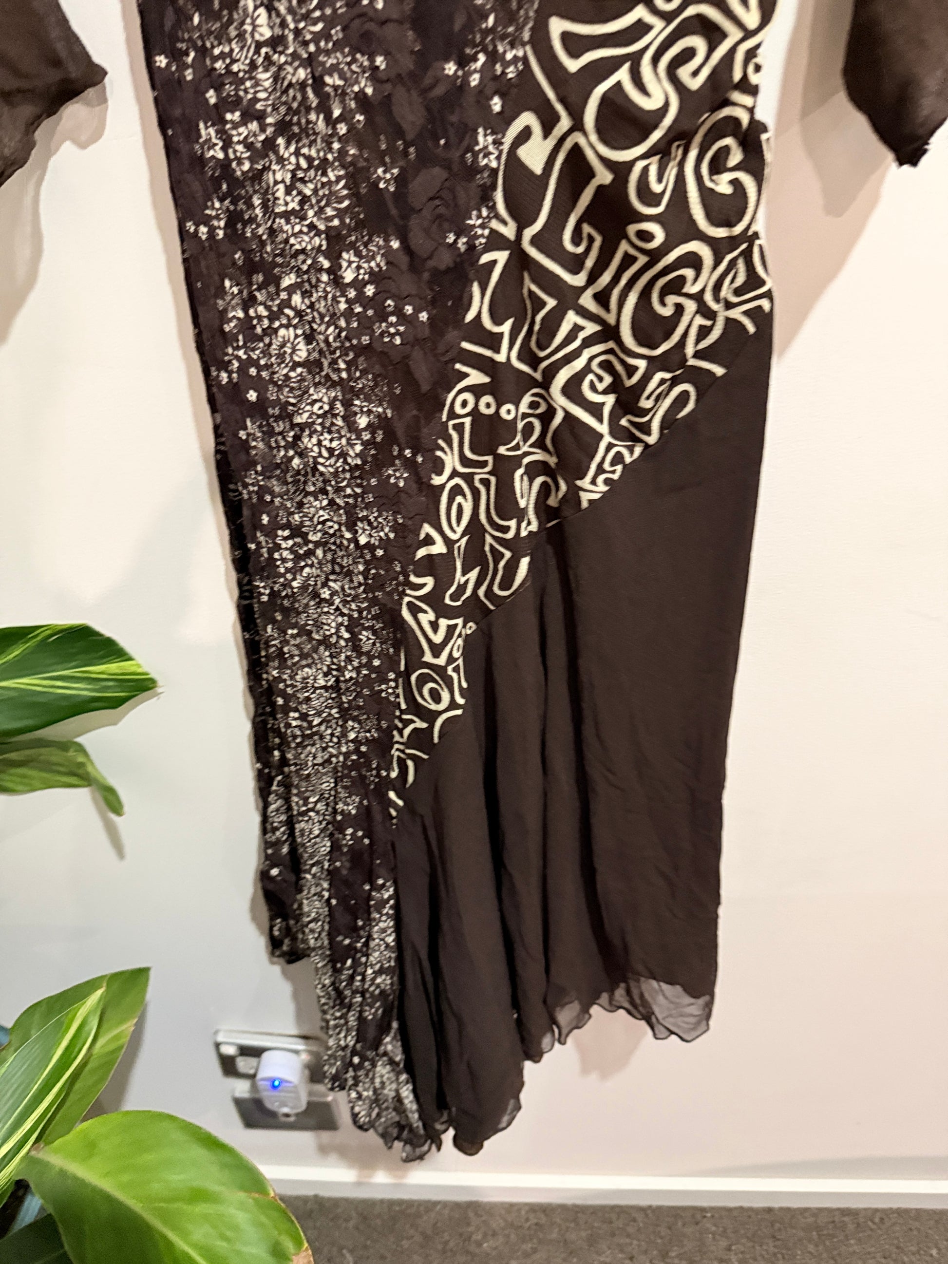 Sidgeyar Long Asymmetric Dress Size 44