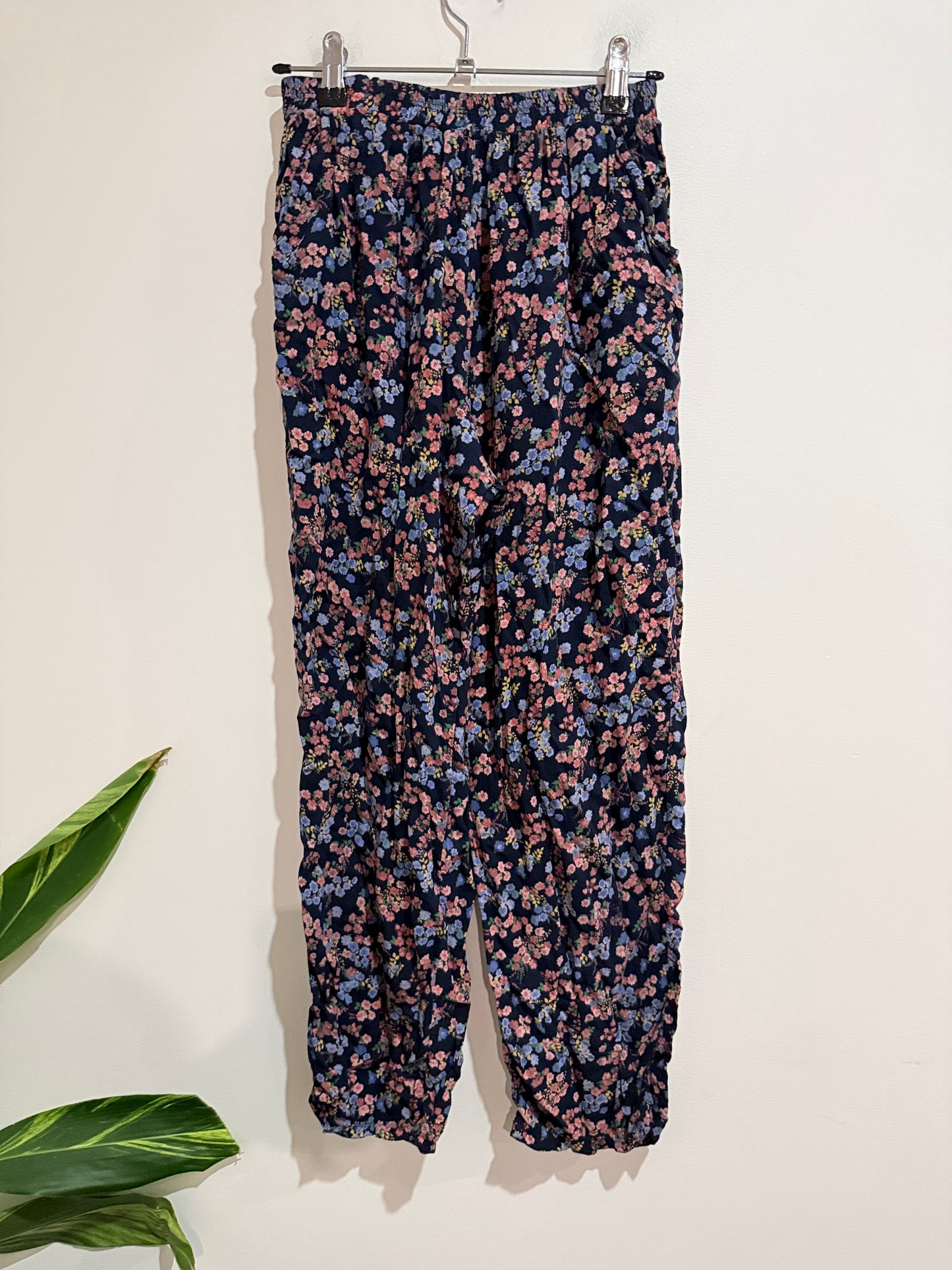 Brand Unknown Harem Pants Size Waist 58cm