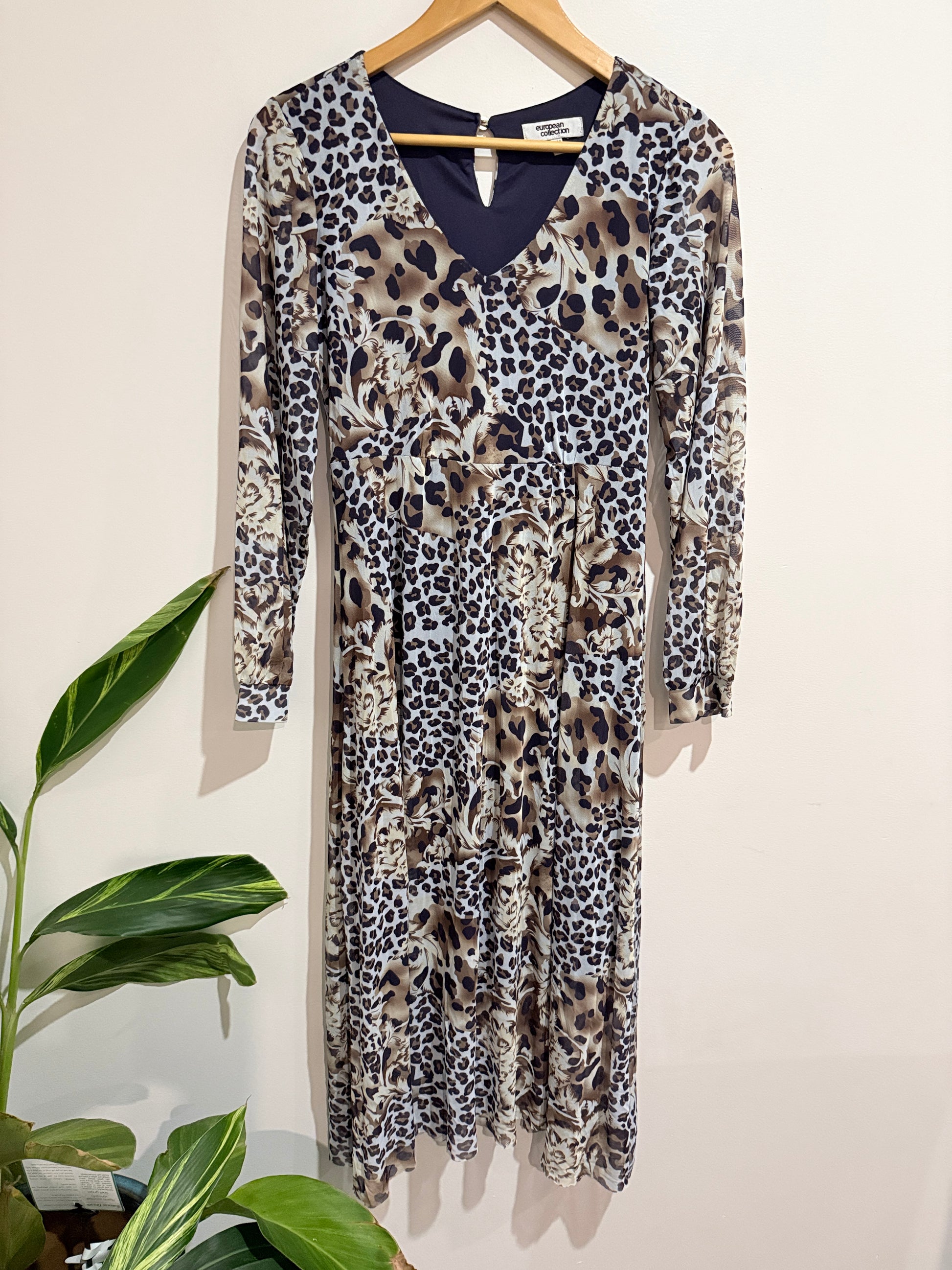 European Collection Animal Print Midi Dress Size 36 U/Arm to U/Arm 41cm
