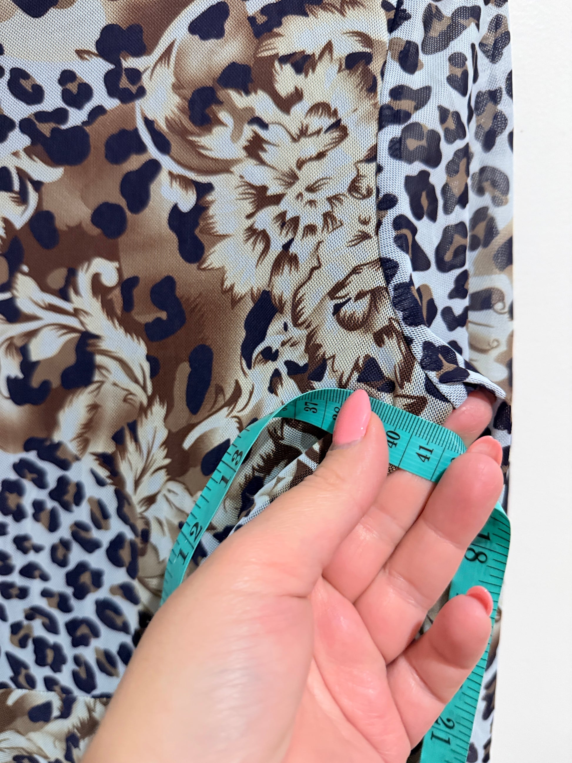 European Collection Animal Print Midi Dress Size 36 U/Arm to U/Arm 41cm