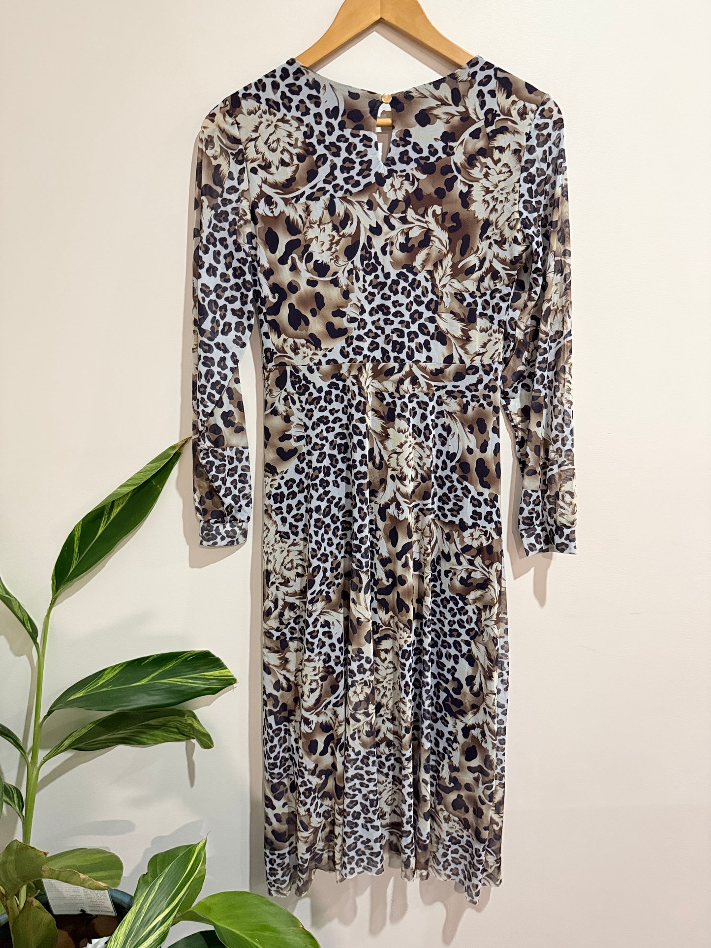 European Collection Animal Print Midi Dress Size 36 U/Arm to U/Arm 41cm