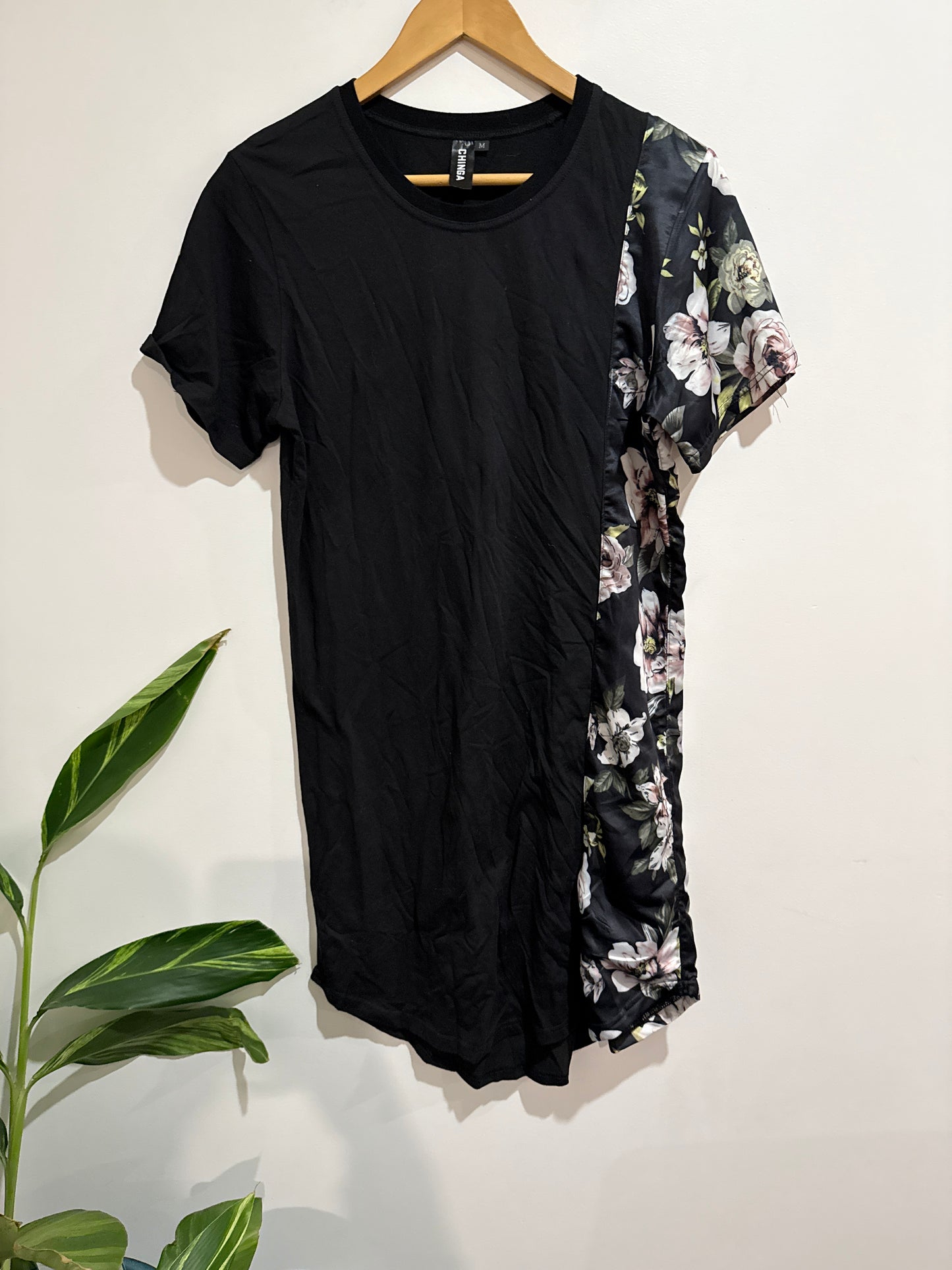 Chinga T-shirt Dress Size M