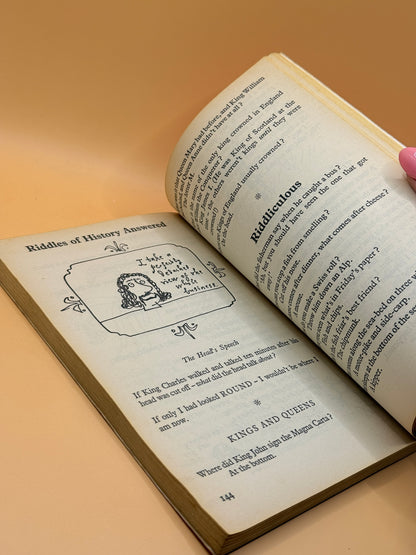 The Puffin Joke Book by Bronnie Cunningham , Quentin Blake