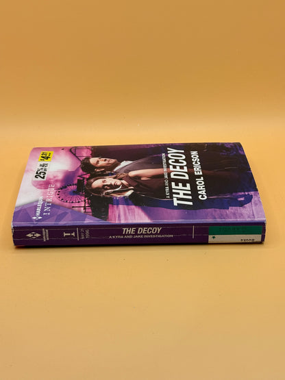 The Decoy (A Kyra and Jake Investigation, Book 2) by Harlequin Intrigue.