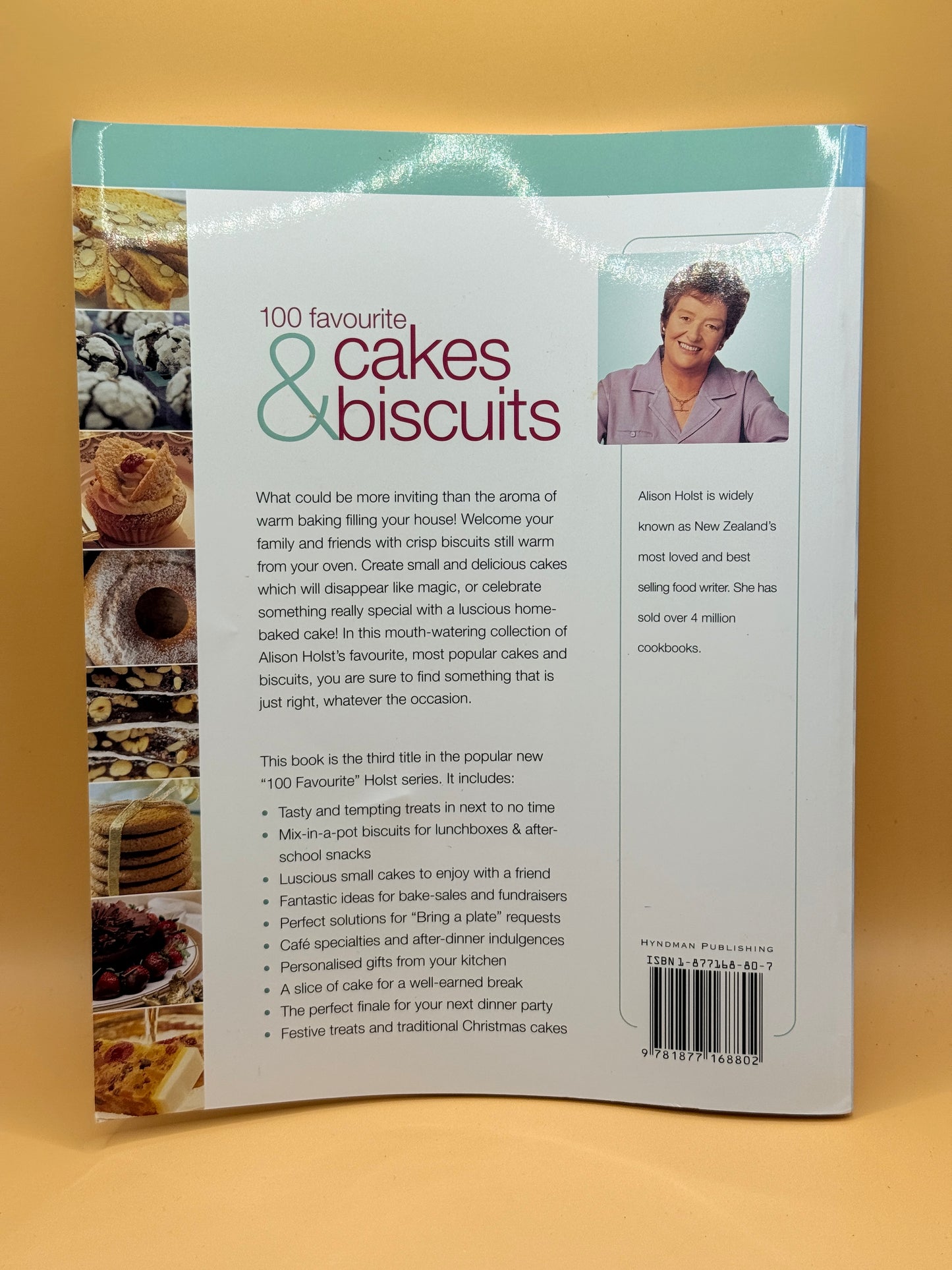 100 Favourite Cakes and Biscuits by Alison Holst