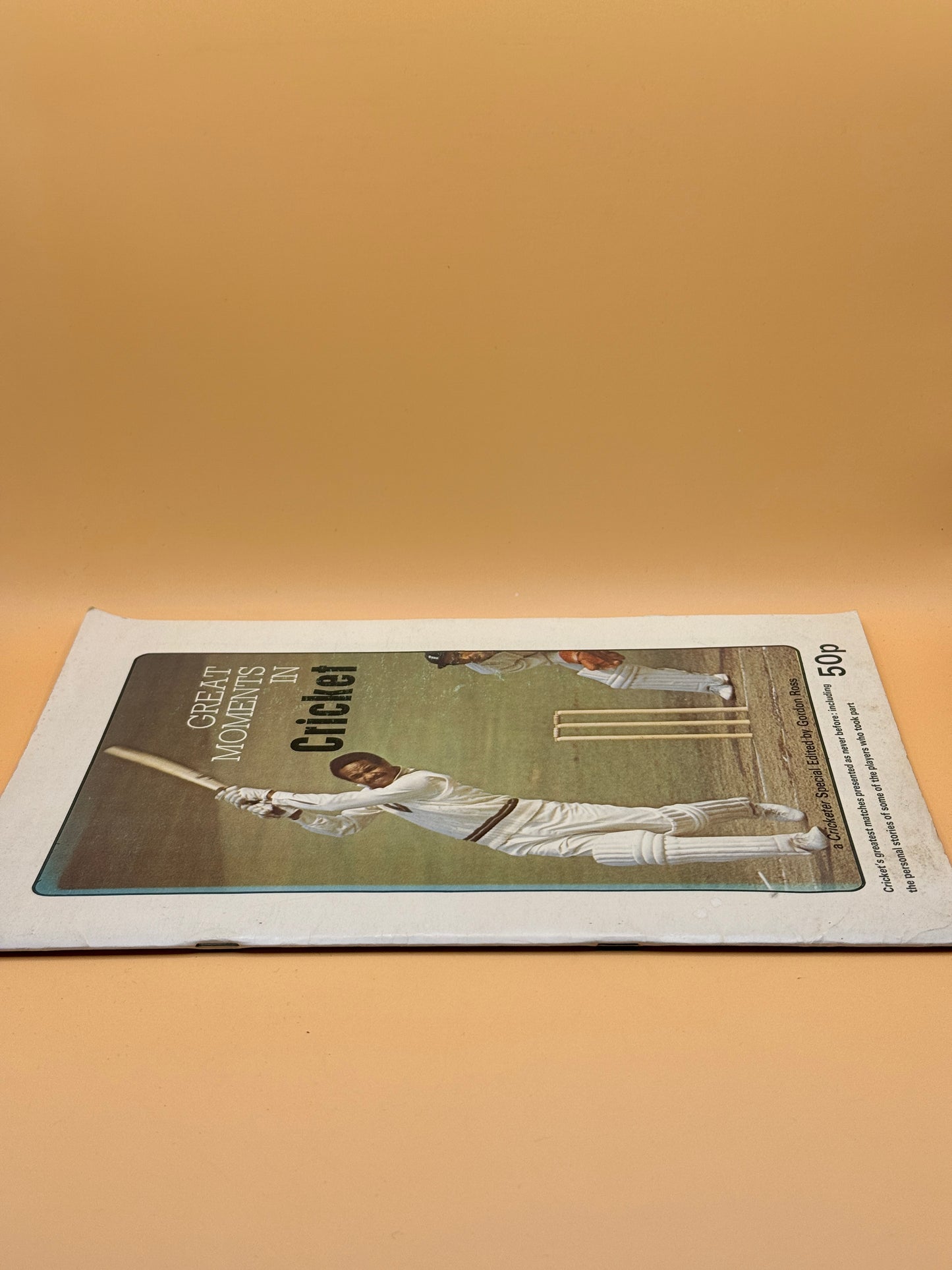 Great Moments in Cricket edited by Gordon Ross