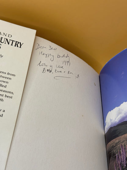 New Zealand Town and Country Gardens by Julian Matthews