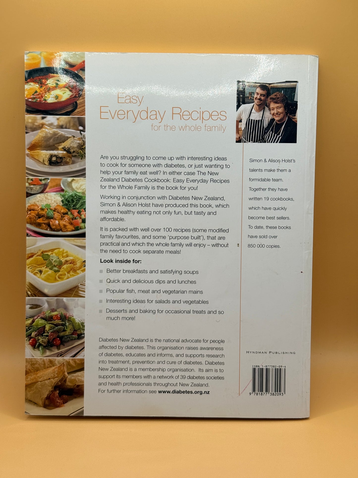 Easy Everyday Recipes for the Whole Family by Alison Holst and Simon Holst