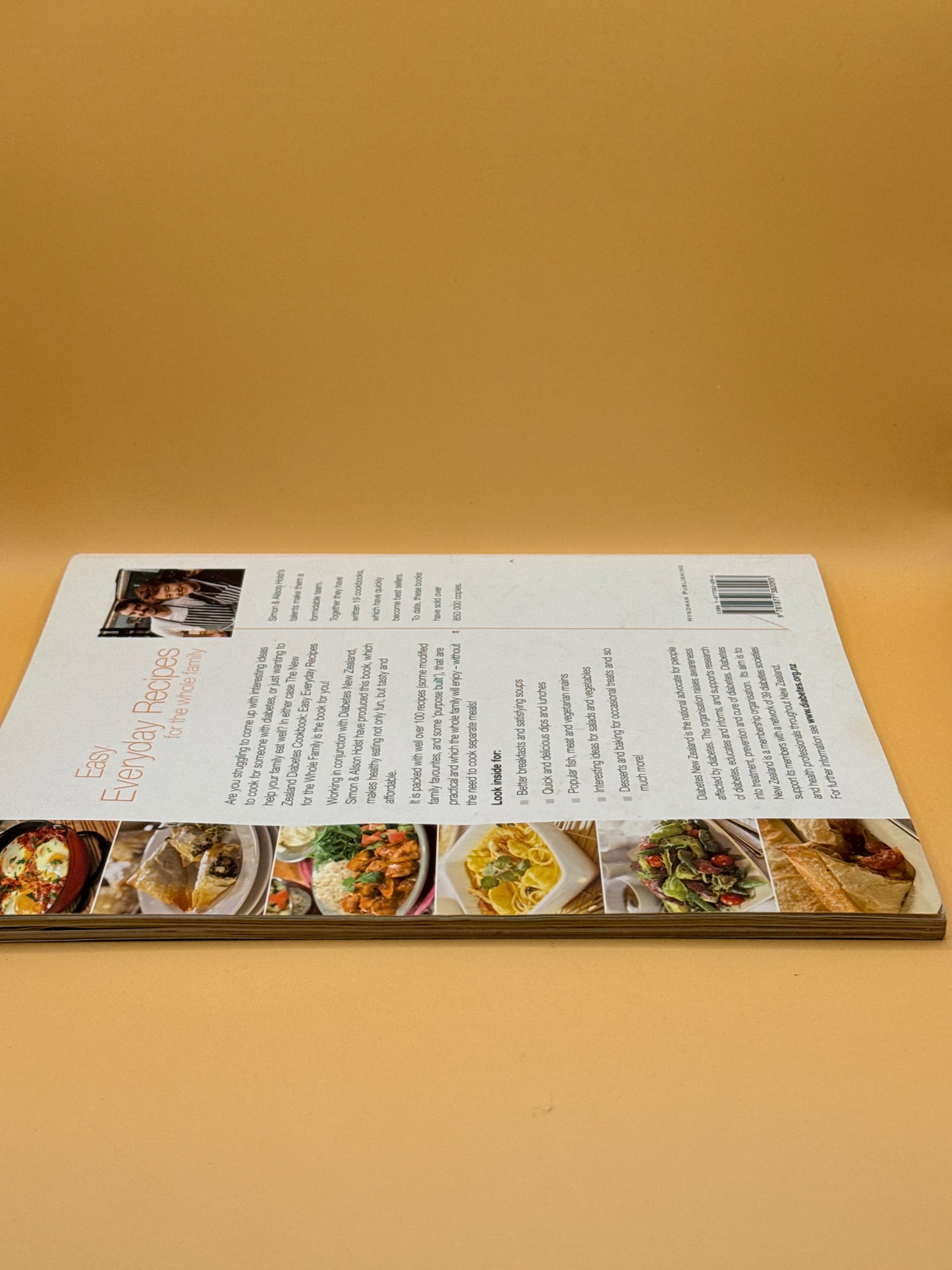 Easy Everyday Recipes for the Whole Family by Alison Holst and Simon Holst