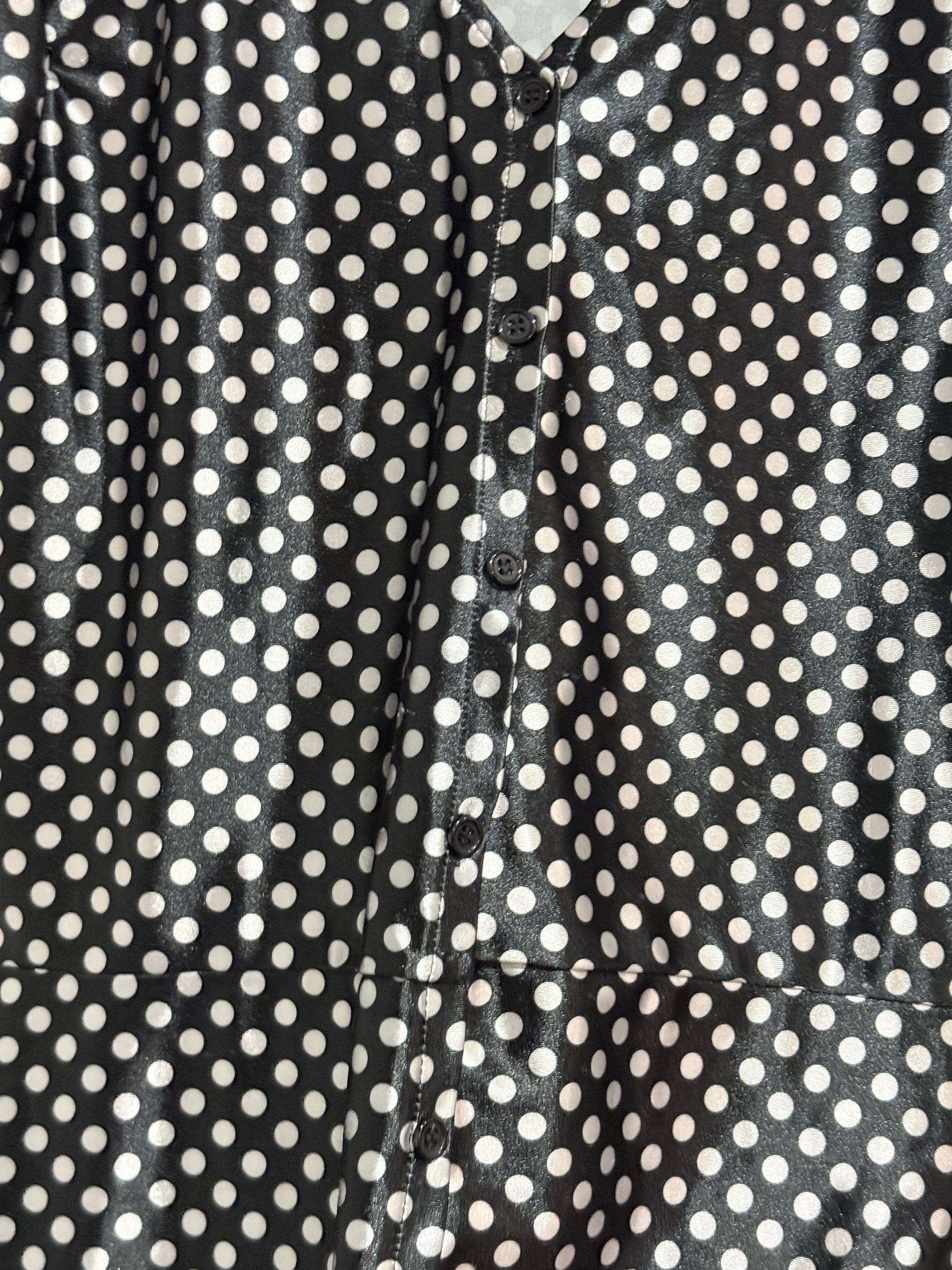 Htp Clothing Olka Dot Button-front Dress Size M-L | U/Arm to U/Arm 45cm