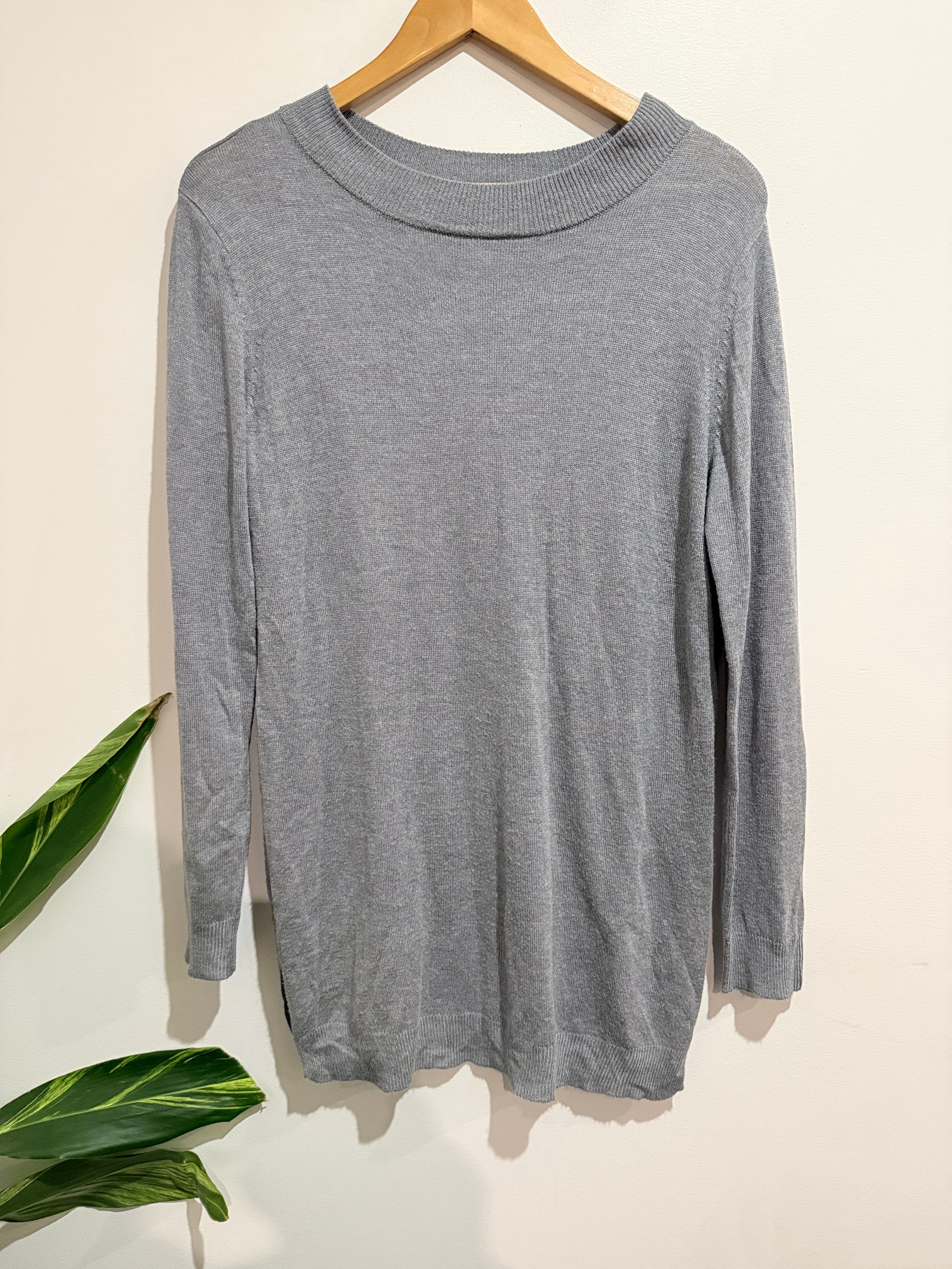 Now Ribbed Knit Tunic Top Size M