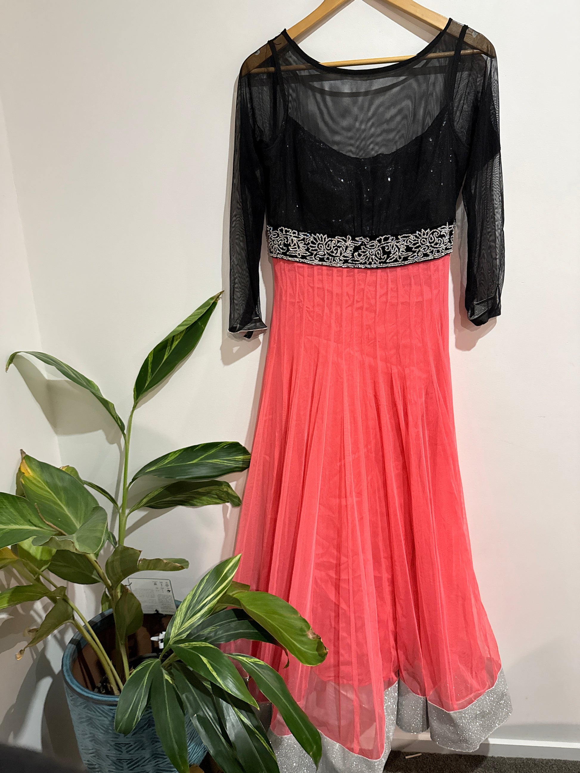 Brand Unknown Anarkali Suit Size U/Arm to U/Arm 43cm | Waist 86cm