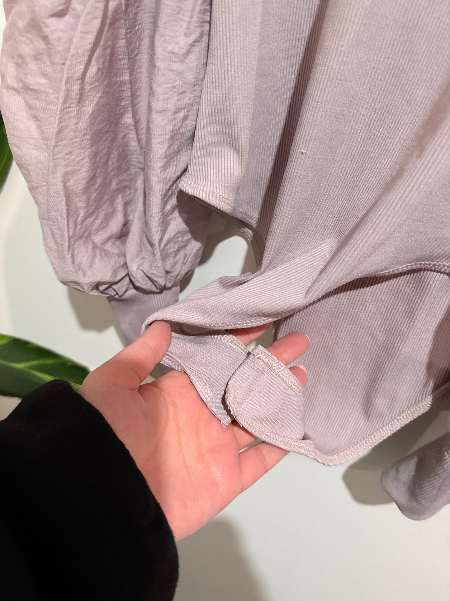 Forever 21 Puff Sleeve Bodysuit Size L | U/Arm to U/Arm 38cm